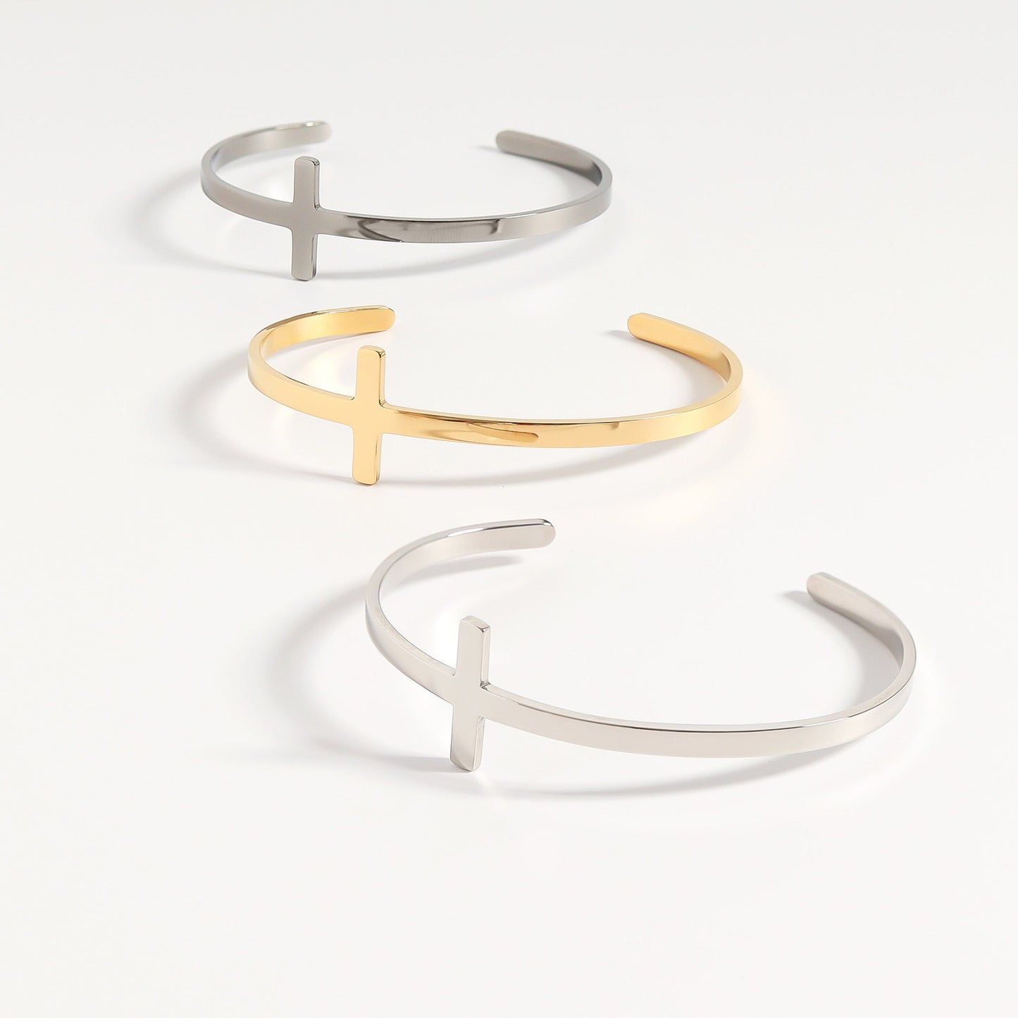 18K Gold PVD Stainless Steel Philippians 4:13 Cross Cuff Bracelet / BRJ1002