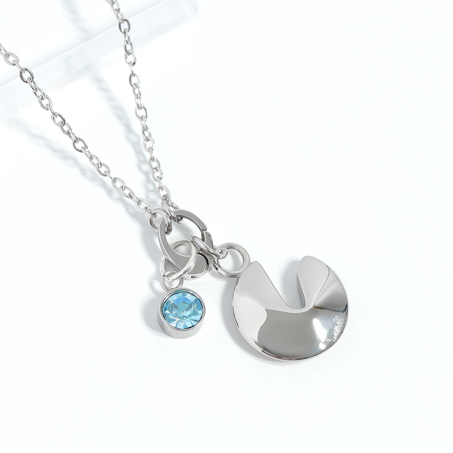 18K Gold PVD Stainless Steel Fortune Cookie Charm / PDL0194