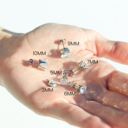 Stainless Steel Round CZ Stud Earrings / ERJ3158