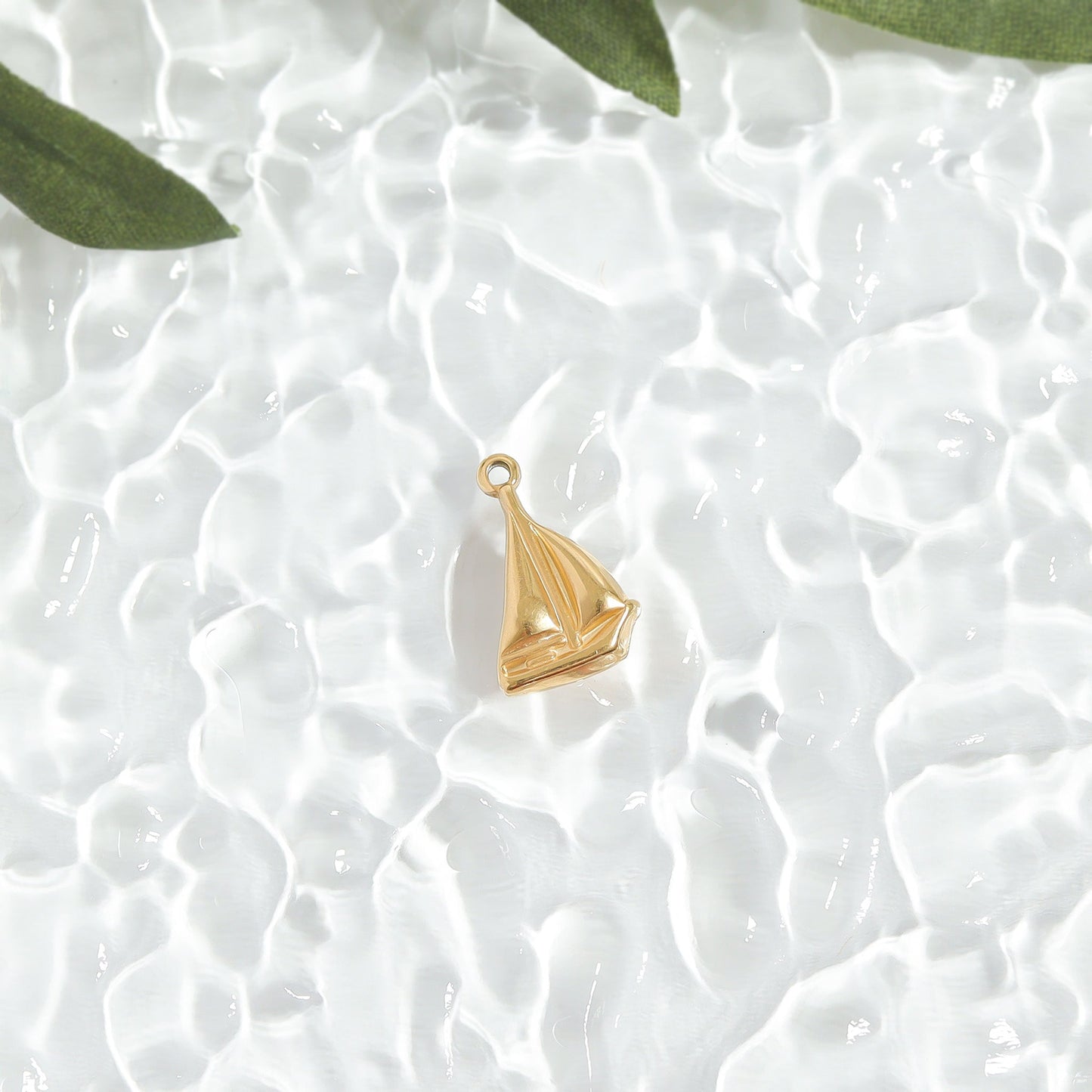 18k Gold PVD Stainless Steel Sailboat Charm / PDL0211