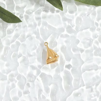 18k Gold PVD Stainless Steel Sailboat Charm / PDL0211