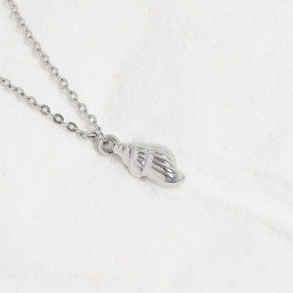 18K Gold PVD Stainless Steel Seashell Charm / PDL0190